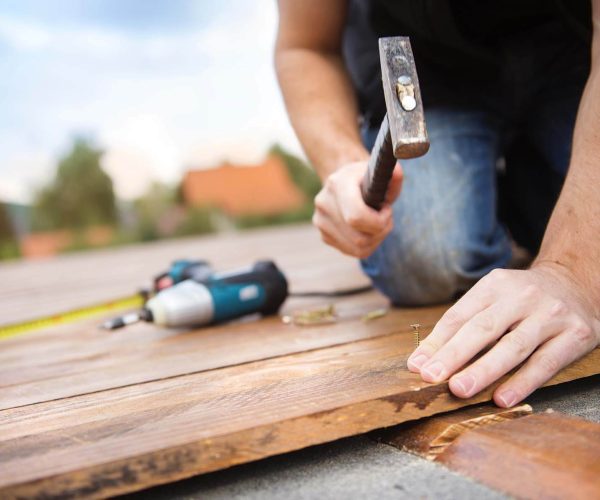 handyman-installing-wooden-flooring-2021-08-26-12-08-05-utc.jpg handyman-installing-wooden-flooring-2021-08-26-12-08-05-utc.jpg